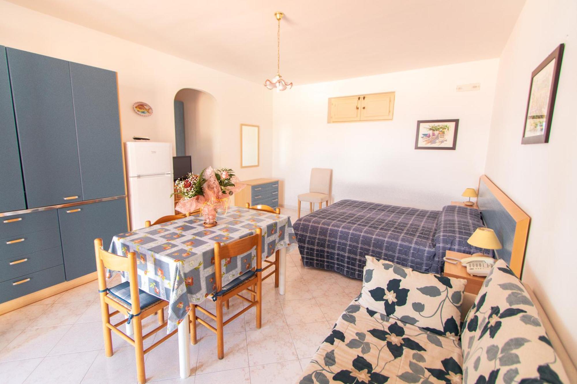 Hotel Residence La Villetta Каннето Номер фото